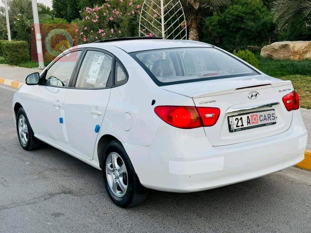 هیۆندای ئەلەنترا